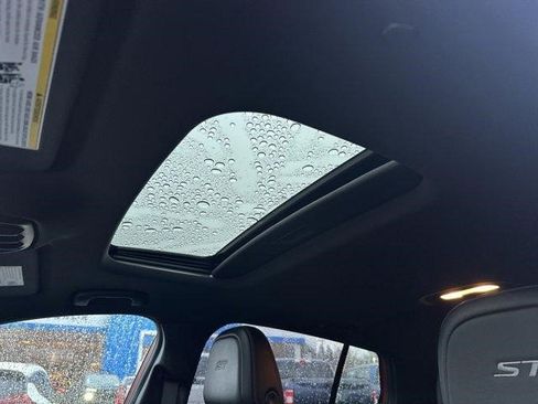 Certified 2024 Buick Envista Sport Touring w/ Experience Buick Package image 15