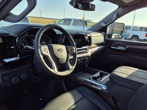 New 2025 Chevrolet Silverado 2500 LT w/ Trail Boss Package image 9