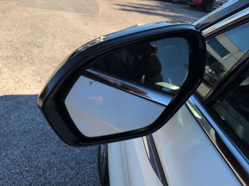 Used 2023 Lincoln Corsair Standard image 7