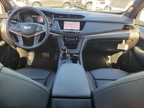 Certified 2023 Cadillac XT5 Premium Luxury w/ Platinum Package image 12