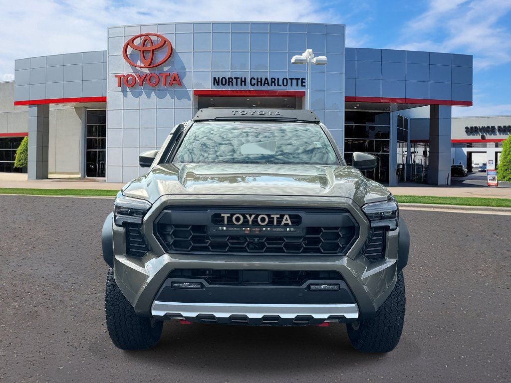Used 2025 Toyota Tacoma 4x4 Double Cab Hybrid image 3