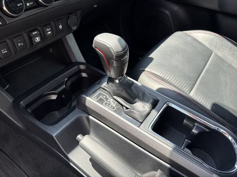 Used 2018 Toyota Tacoma TRD Pro AWD/4WD image 29