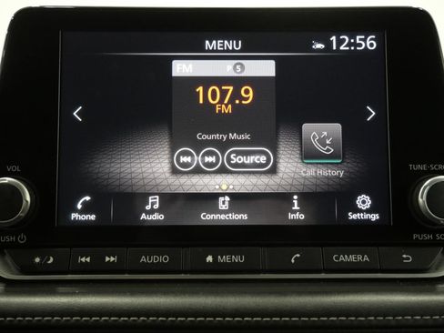 Used 2025 Nissan Rogue SV AWD/4WD image 17