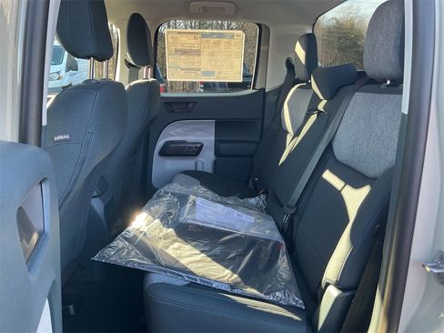 New 2025 Ford Maverick XLT image 12