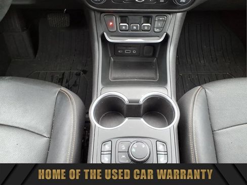Used 2021 GMC Terrain SLT w/ Infotainment Package II AWD/4WD image 26