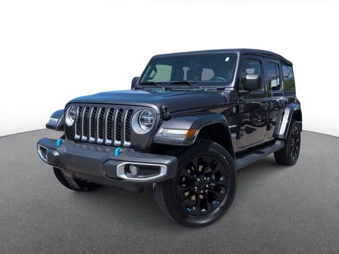 Certified 2022 Jeep Wrangler Unlimited Sahara AWD/4WD image 1