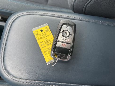 Used 2025 Ford Maverick XLT w/ XLT Luxury Package image 22