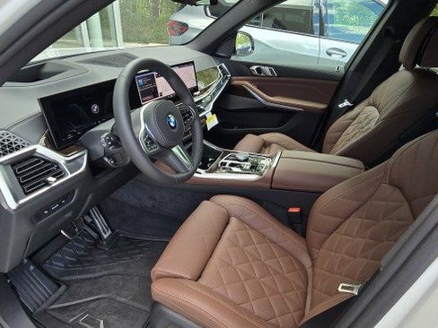 New 2026 BMW X5 xDrive40i w/ M Sport Package image 17