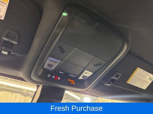 Used 2023 Chevrolet Equinox RS FWD image 31