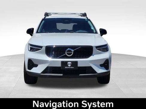 Certified 2023 Volvo XC40 B5 Plus w/ Protection Package Premier AWD/4WD image 3