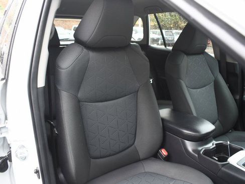 Certified 2025 Toyota RAV4 XLE AWD/4WD image 26
