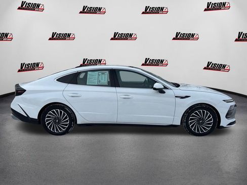 Used 2025 Hyundai Sonata Limited image 4