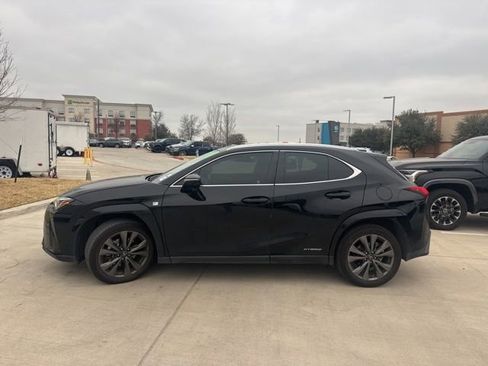 Used 2022 Lexus UX 250h F Sport w/ F Sport Premium Package image 5