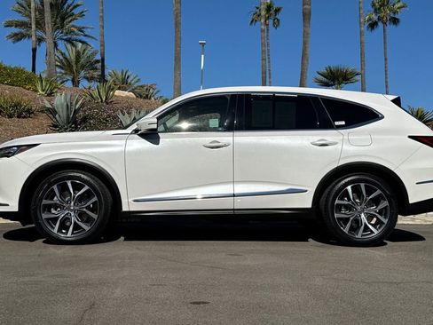 Certified 2023 Acura MDX FWD w/ Technology Package image 10