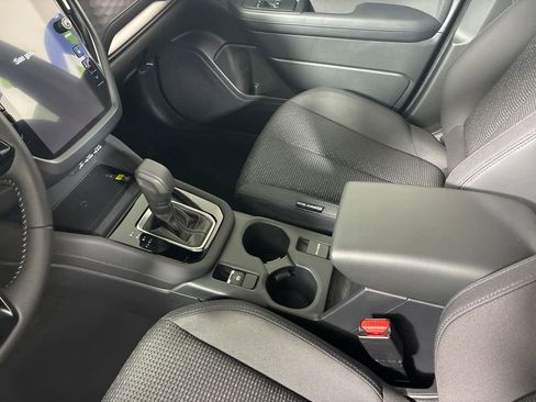 Certified 2025 Subaru Forester Premium w/ Convenience Package #1 AWD/4WD image 27
