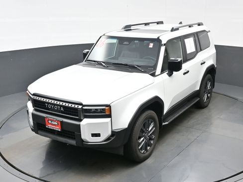 Used 2026 Toyota Land Cruiser w/ Premium Package image 39