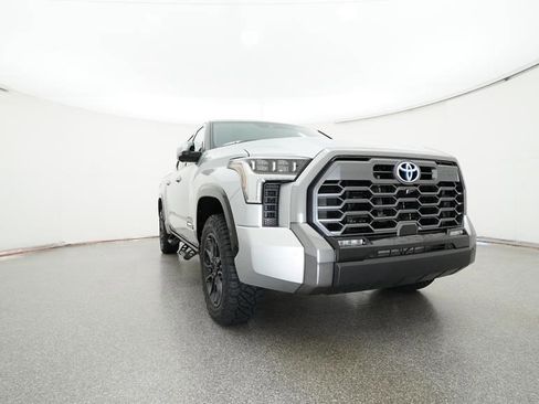 New 2024 Toyota Tundra Platinum image 31