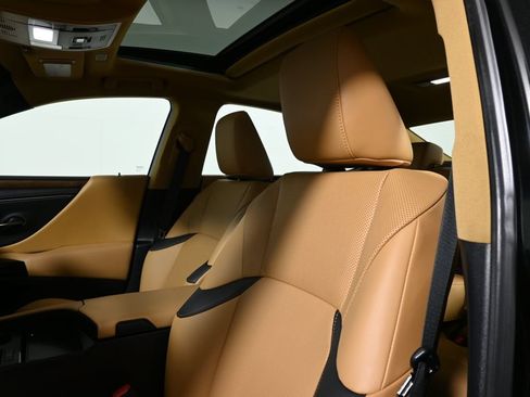 Used 2023 Lexus ES 350 w/ Premium Package FWD image 16