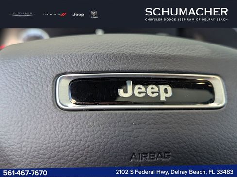 New 2026 Jeep Grand Cherokee Limited w/ Luxury Tech Group II AWD/4WD image 23