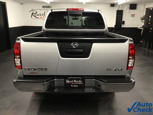 Used 2015 Nissan Frontier SV AWD/4WD image 4
