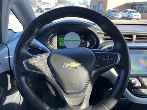 Used 2020 Chevrolet Bolt LT image 19
