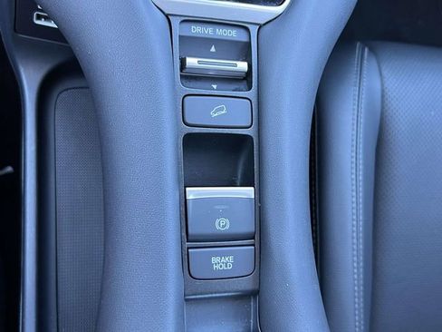 Used 2023 Honda HR-V EX-L image 29