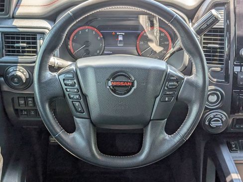 Used 2021 Nissan Titan PRO-4X w/ Pro-4x Convenience Package AWD/4WD image 11