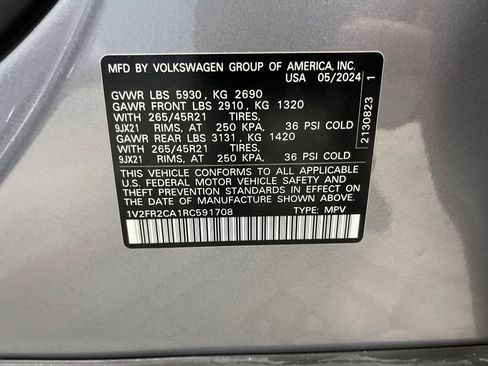 Used 2024 Volkswagen Atlas SEL Premium R-Line image 43