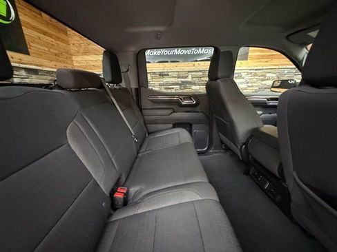 Used 2022 Chevrolet Silverado 1500 LT image 30