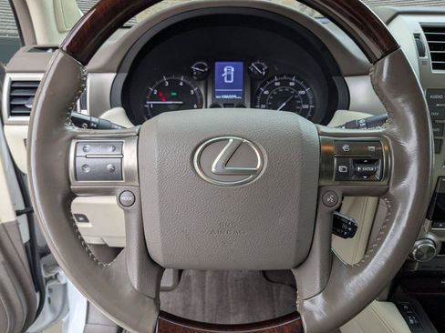 Used 2016 Lexus GX 460 w/ Premium Package AWD/4WD image 10