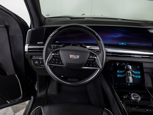 Used 2025 Cadillac Escalade Premium Luxury w/ Touring Package AWD/4WD image 29