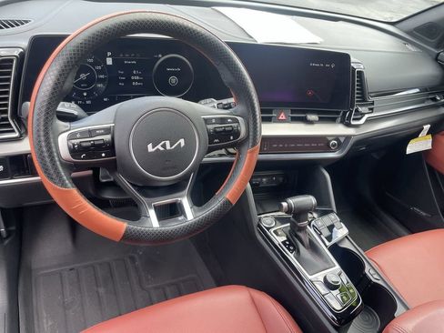 Certified 2025 Kia Sportage SX FWD image 10