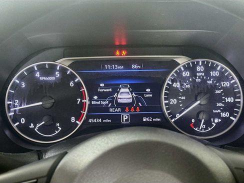 Used 2024 Nissan Sentra SV FWD image 10