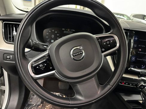 Used 2021 Volvo XC60 T6 Inscription image 21