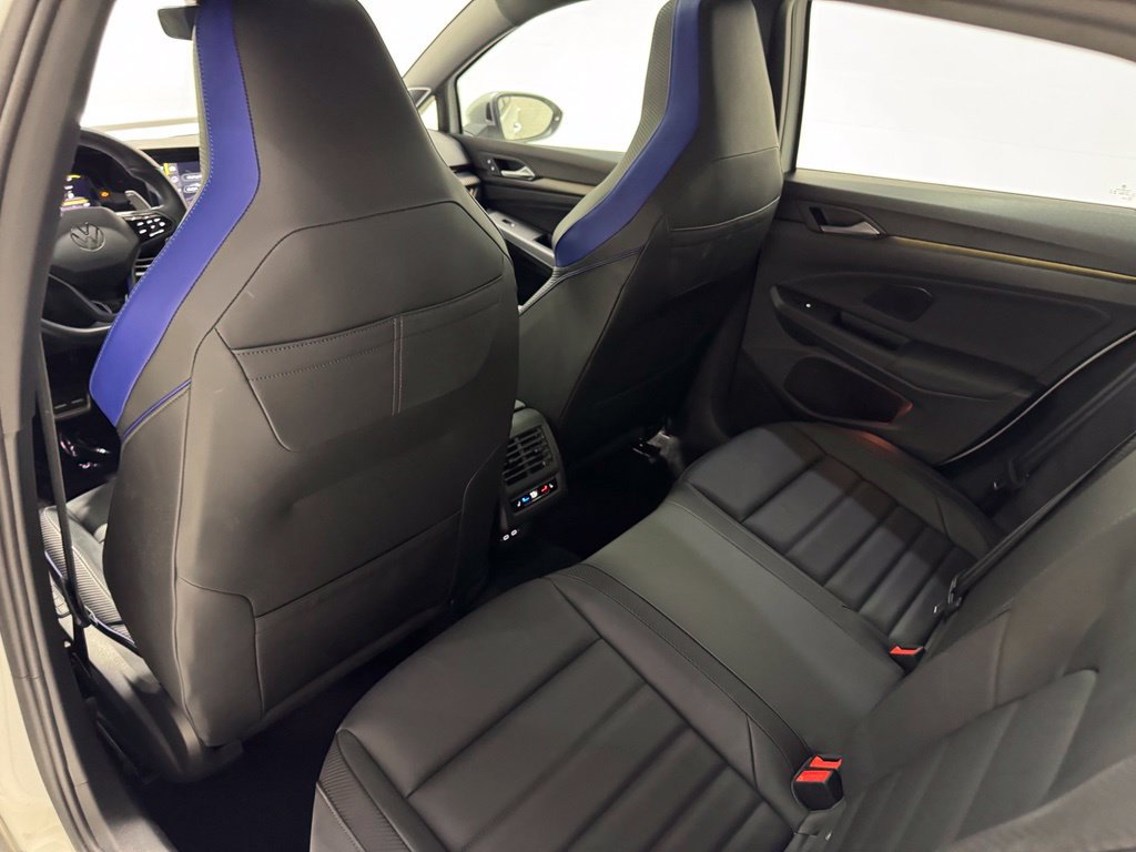 Used 2024 Volkswagen Golf R AWD/4WD image 33