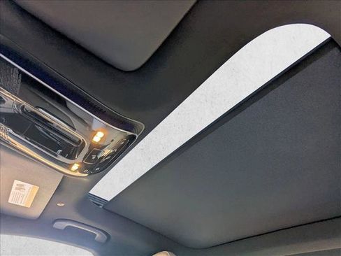 Certified 2025 Mercedes-Benz C 300 Sedan image 12