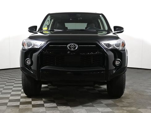 Used 2023 Toyota 4Runner SR5 Premium w/ Moonroof Package AWD/4WD image 10