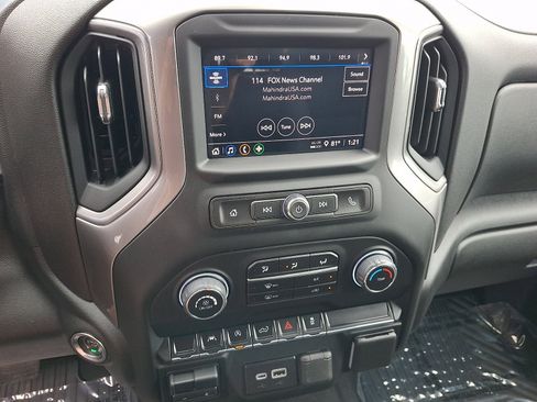 Used 2024 Chevrolet Silverado 1500 Custom AWD/4WD image 15