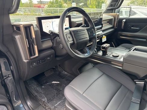 New 2025 GMC Hummer EV 2X image 13