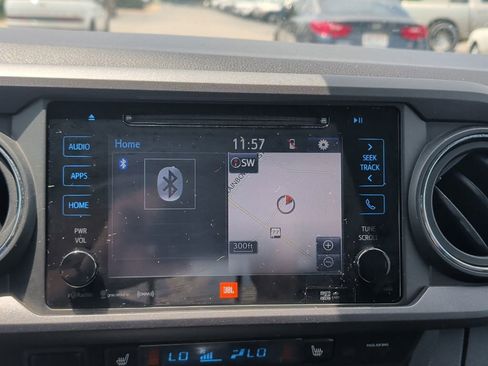 Used 2019 Toyota Tacoma TRD Off-Road AWD/4WD image 31