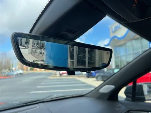 Used 2022 Cadillac XT6 Premium Luxury w/ Technology Package image 20