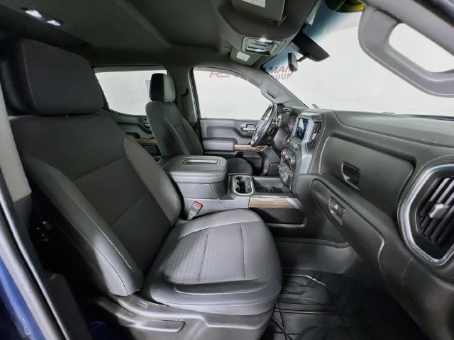 Used 2019 Chevrolet Silverado 1500 RST AWD/4WD image 38