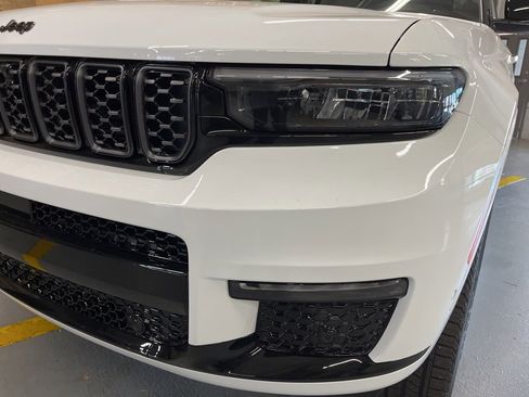 New 2025 Jeep Grand Cherokee L Summit image 12