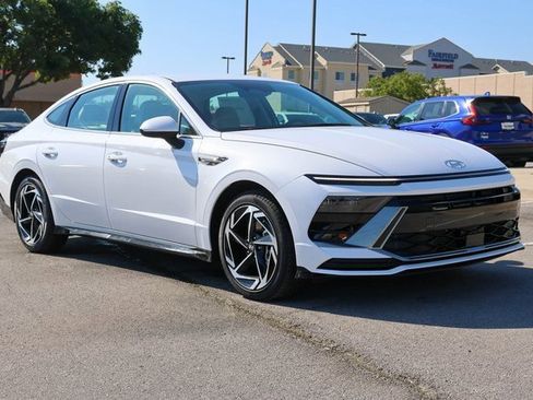 New 2026 Hyundai Sonata SEL image 1