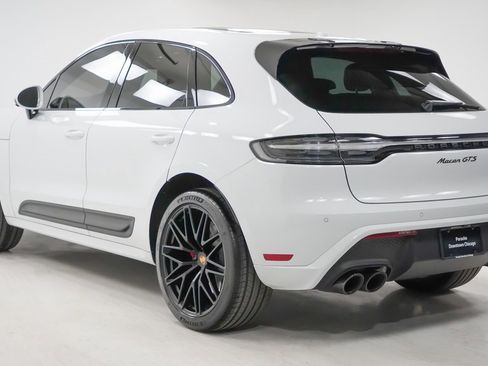Certified 2022 Porsche Macan GTS image 3