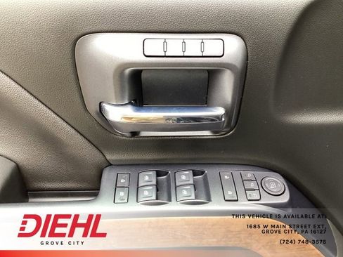 Used 2018 Chevrolet Silverado 1500 High Country image 22