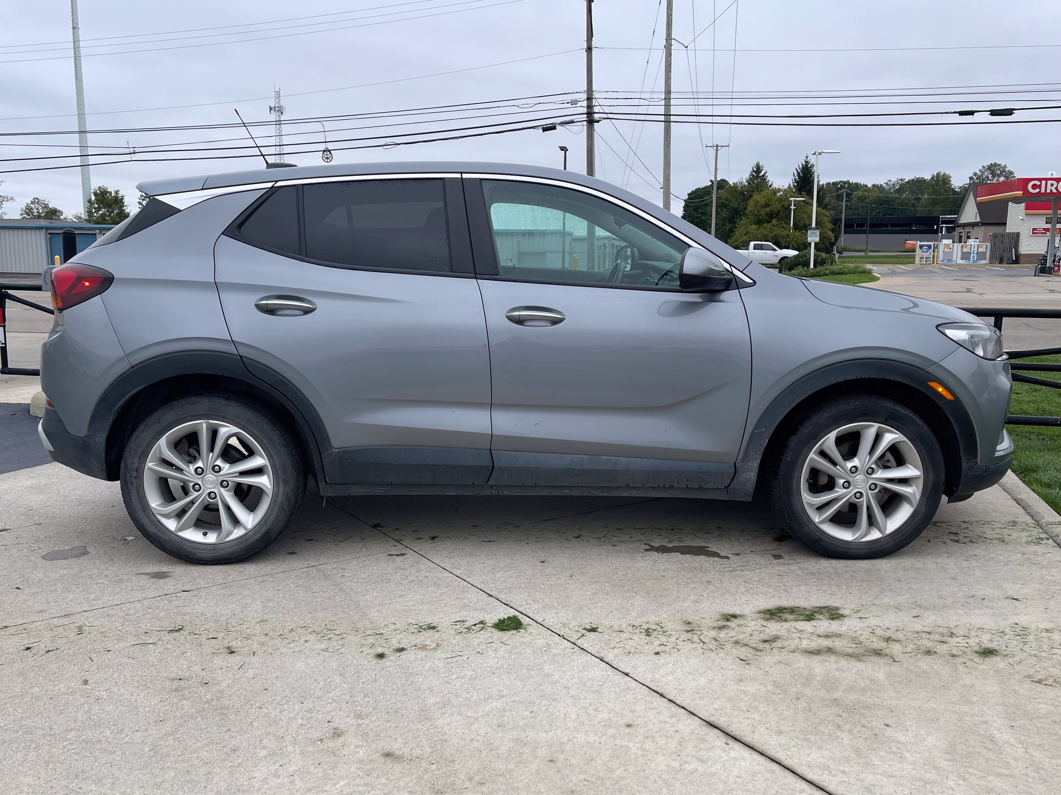 Used 2023 Buick Encore GX Preferred w/ Cold Weather Comfort Package FWD image 8