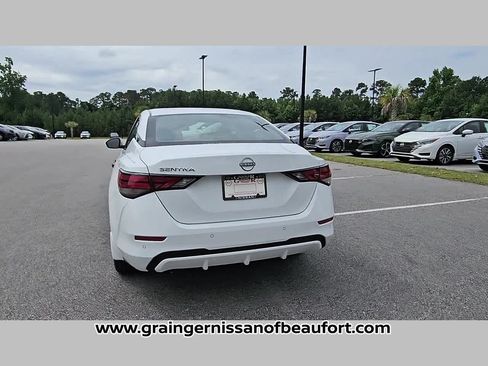 Used 2025 Nissan Sentra S FWD image 22