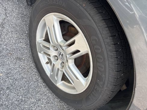 Used 2011 Honda Odyssey Touring image 10