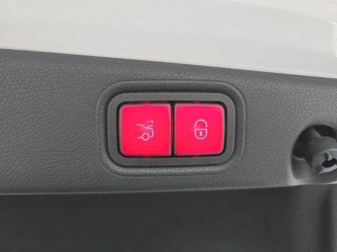 Certified 2022 Mercedes-Benz E 350 Sedan image 13